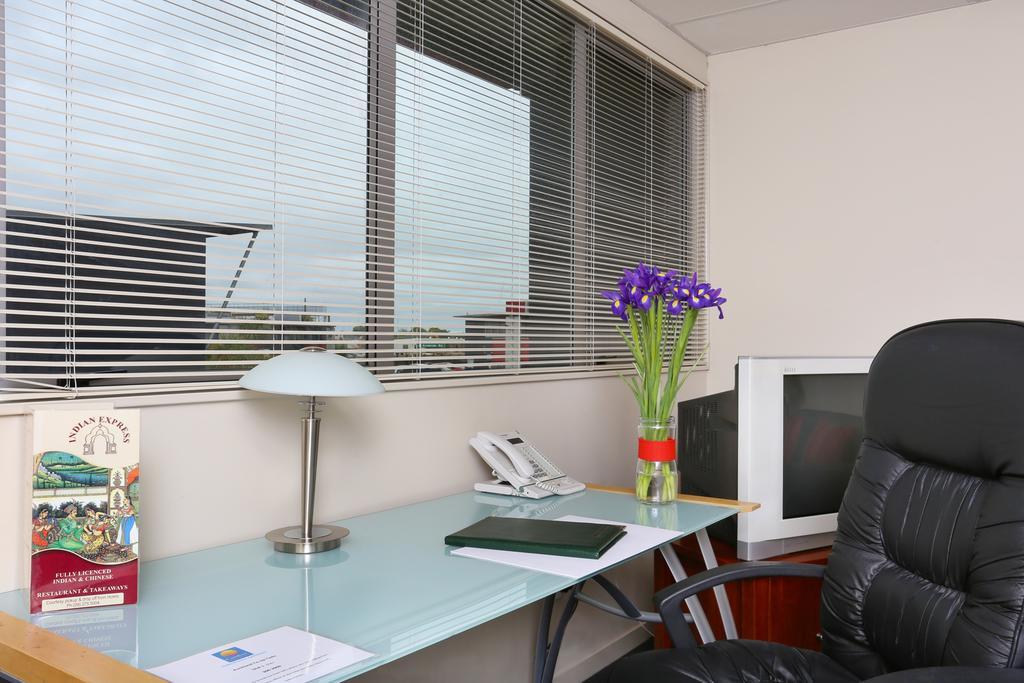 Kudos Business Suites & Airport Motel Окленд Екстер'єр фото